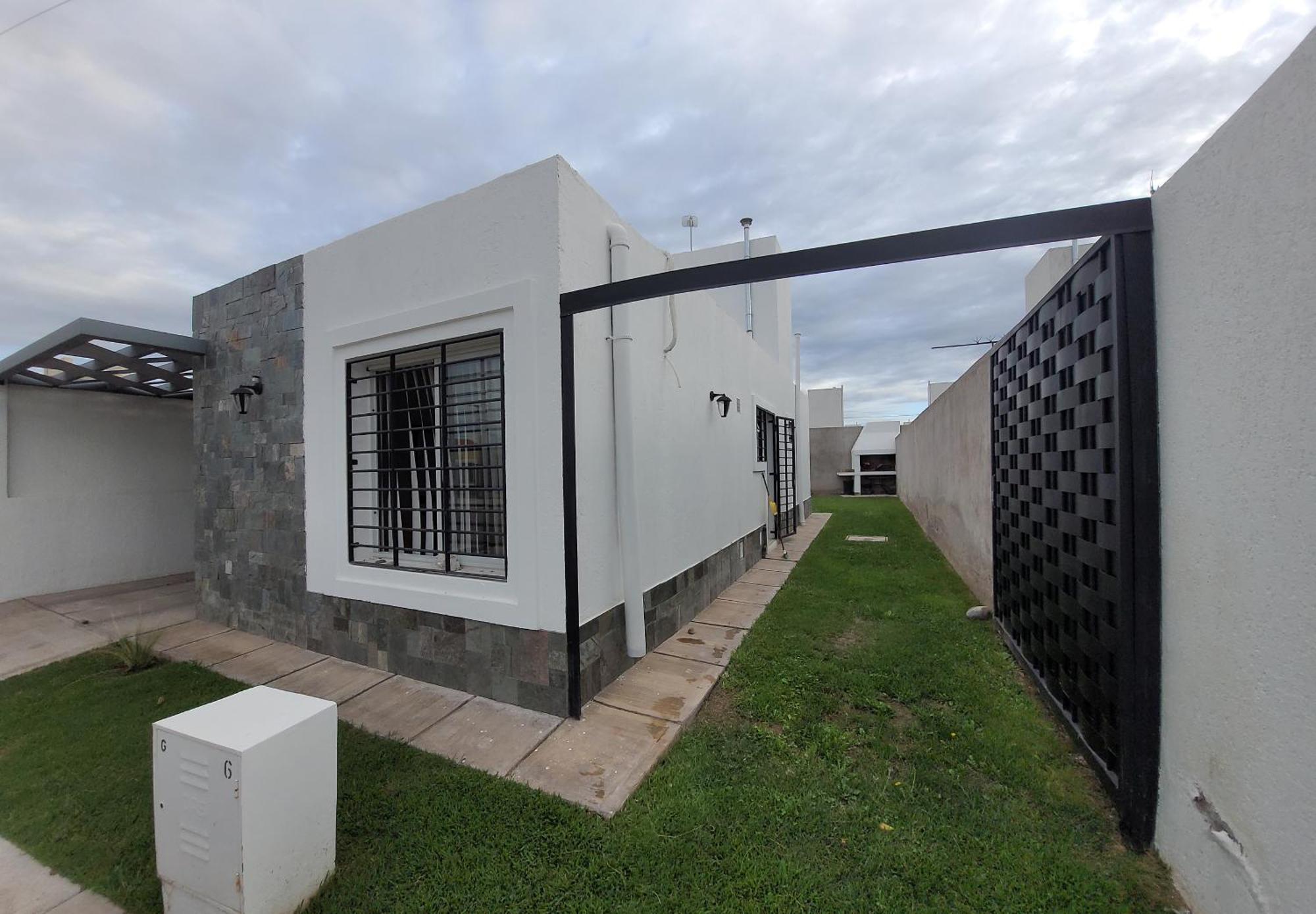 הוילה Lujan de Cuyo La Casita De Lujan מראה חיצוני תמונה